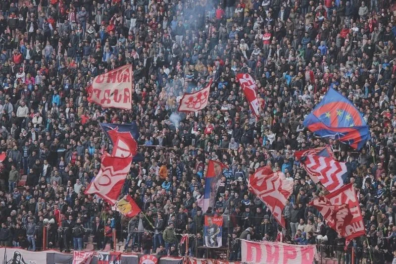 Derby piłkarskie: skąd biorą się emocje? Geneza i legendy