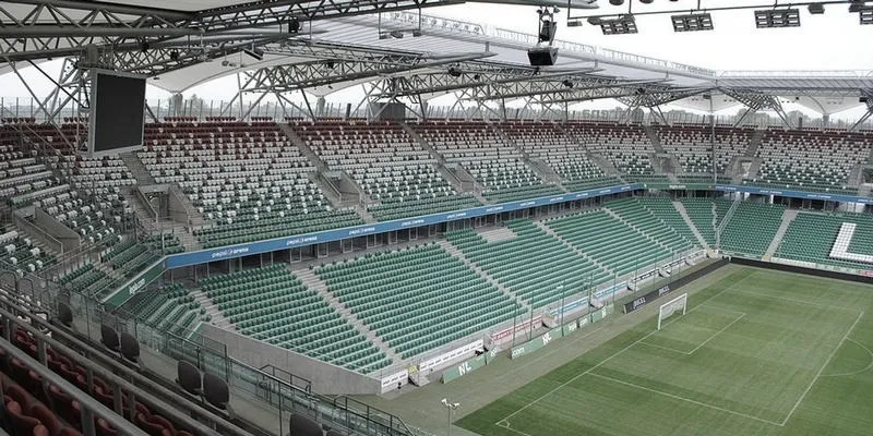 Ile osób mieści stadion Legii Warszawa? Aktualna pojemność obiektu