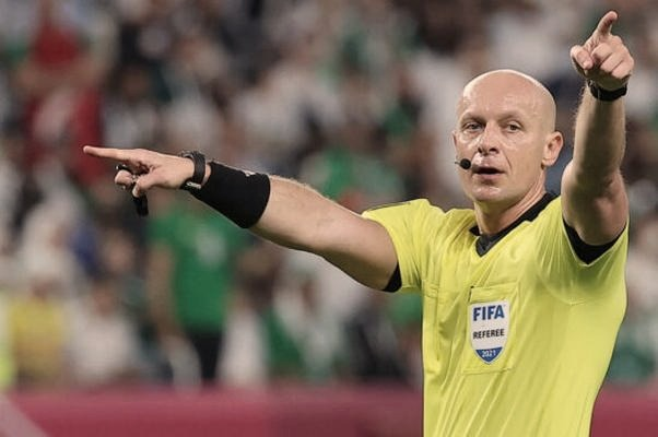 Jak zostać sędzią piłkarskim? Kursy, wymagania i pierwsze kroki