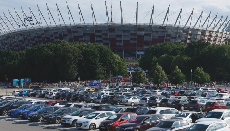 W jakiej dzielnicy Warszawy znajduje się Stadion Narodowy? Odpowiedź i mapa